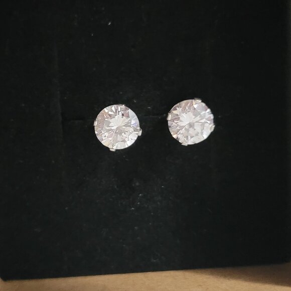 Round Clear CZ Stone Stud Earrings 14k White Gold - Picture 6 of 15